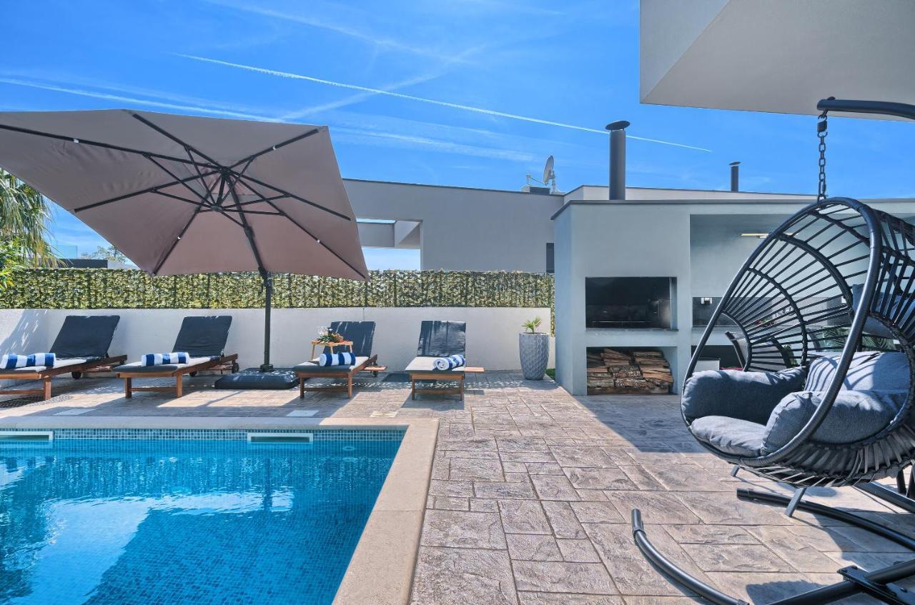 Villa Celestial Near Split ポドストラナ エクステリア 写真